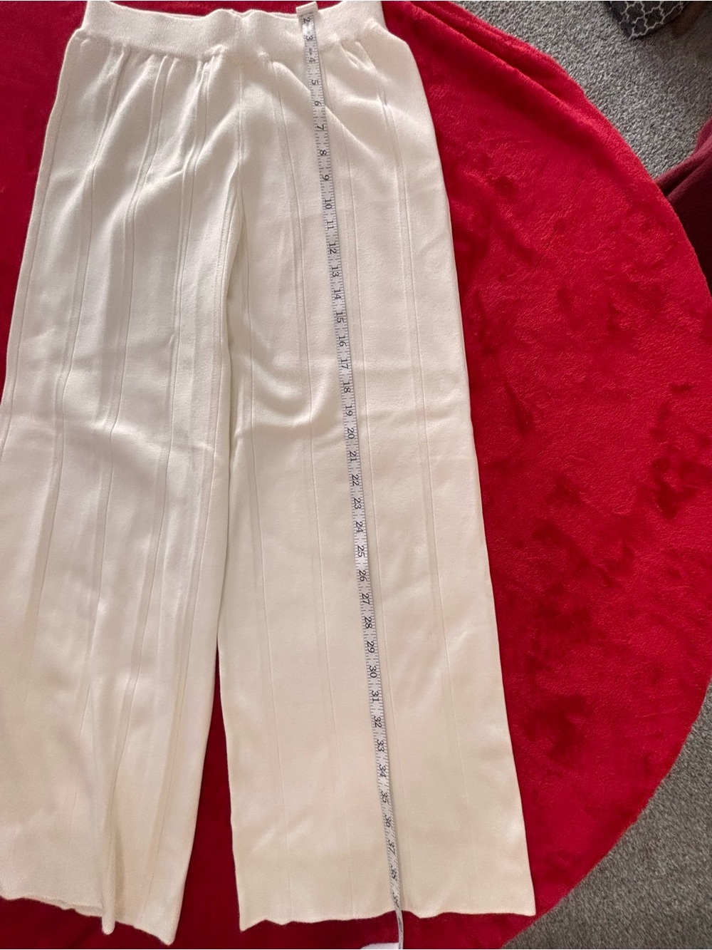 White Two-Piece Wide Leg Set. Size S - Picture 13 of 16